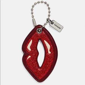 🎉Coach Dazzling Lip Purse Charm